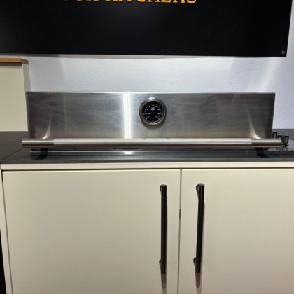 Brabura Box-Q Inox: 4-Burner Cast Steel Built-In Grill